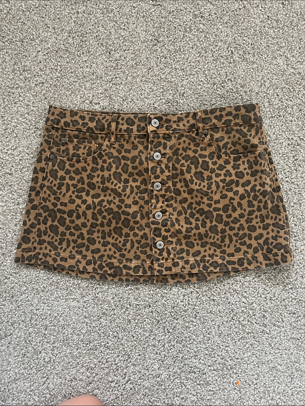 American Eagle Leopard Low Rise A-Line Skirt Size 10